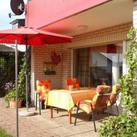 Апартаменты Gemuetliche Ferienwohnung In Eichhagen Mit Grill, Terrasse Und Garten